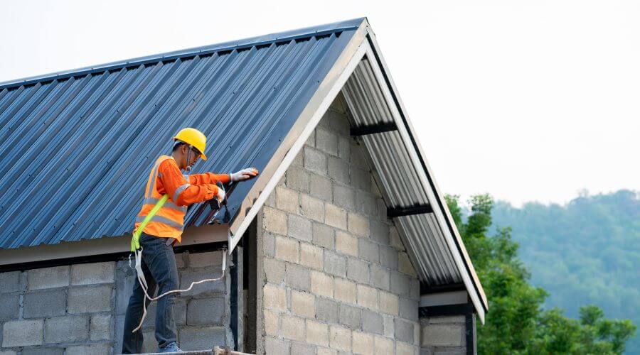 Professional residential roofers in Sherwood, OH
